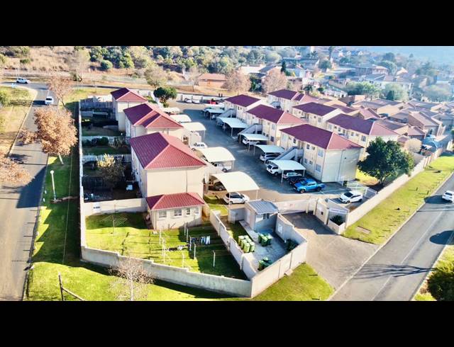 2 BEDROOM SECTIONAL TITLE FOR SALE IN MEYERSDAL